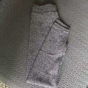 Lou & Grey Charcoal Knit Leggings